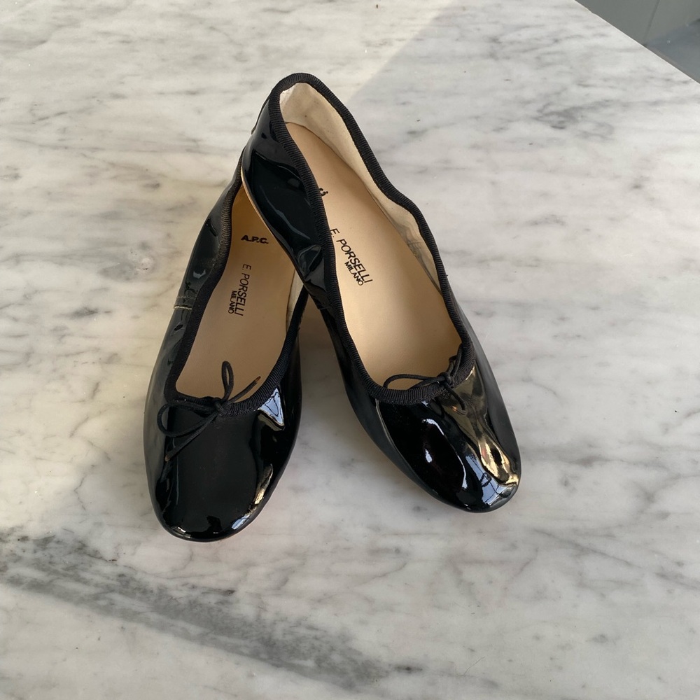 A.P.C. x E. Porselli Black Patent Leather Ballet Flats size 37 NEW